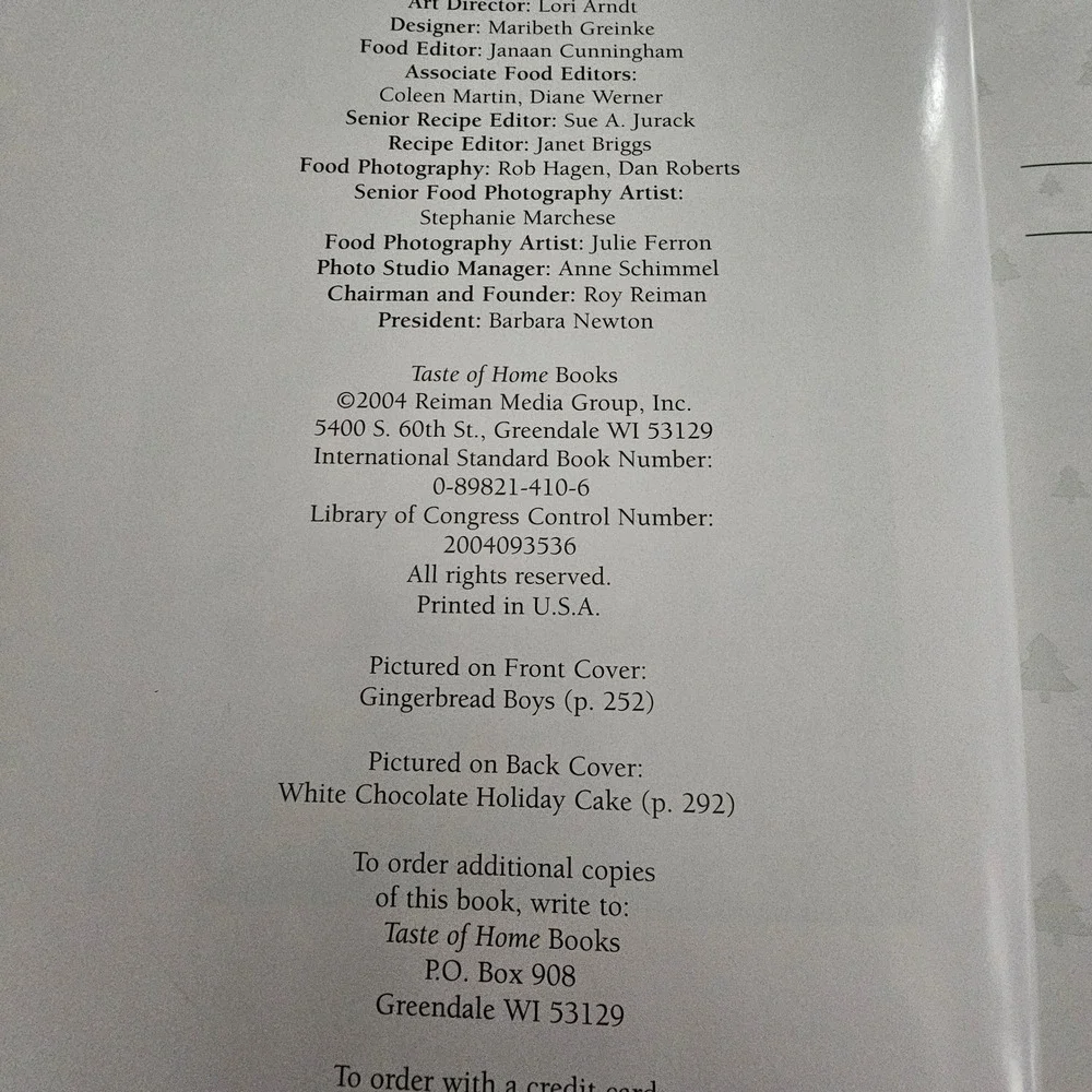 Taste of Home Treasury‎ of Christmas Recipes Cookbook 2004 Hardcover 734 Recipes